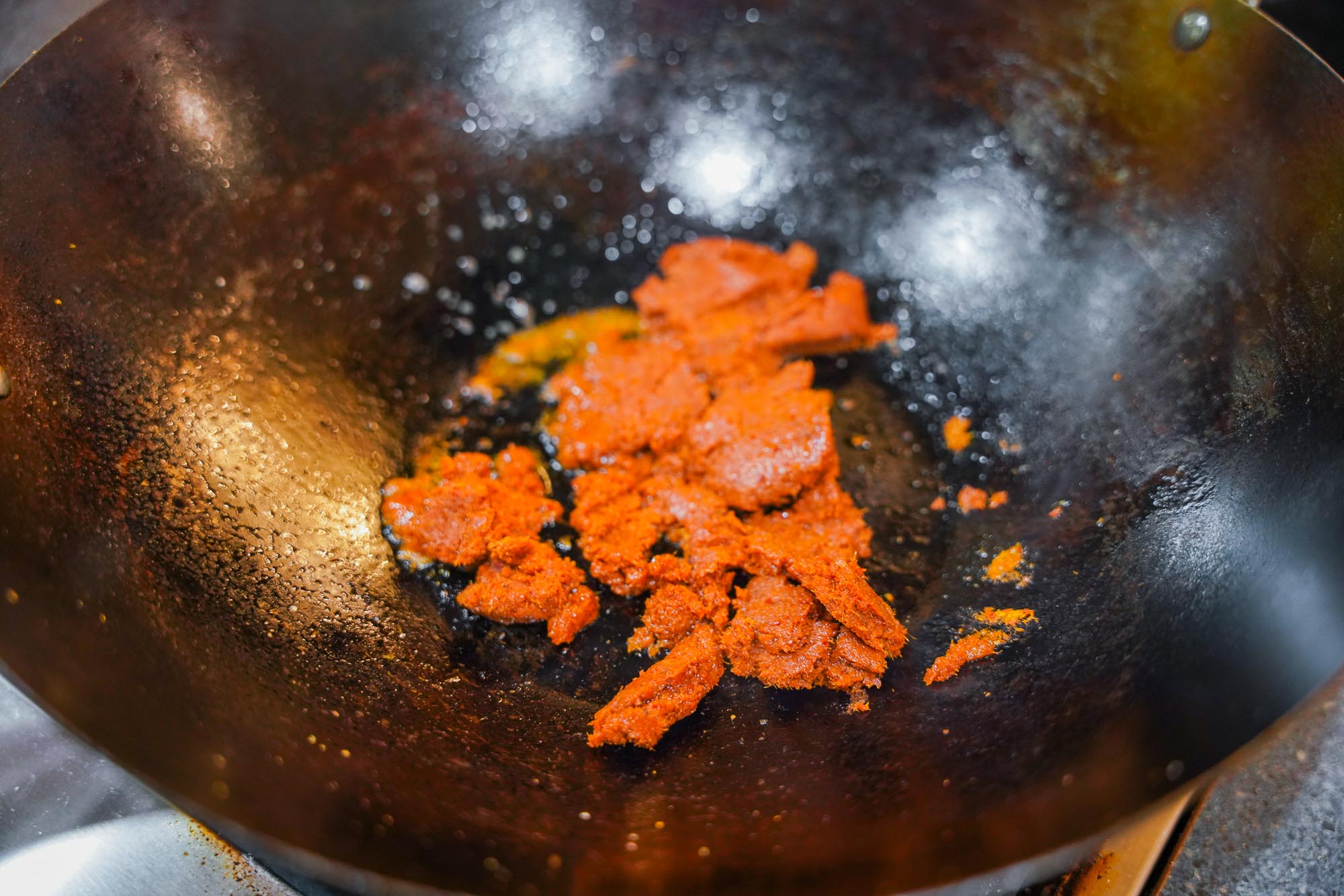 Cooking Thai curry paste